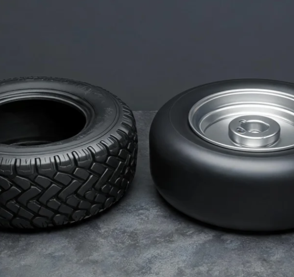 Solid Tire vs Pneumatic Tire for Outdoor Heavy-Duty Vehicles: An Objective Total Cost of Ownership Comparison